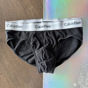 Calvin Klein Men's Black Briefs size Medium